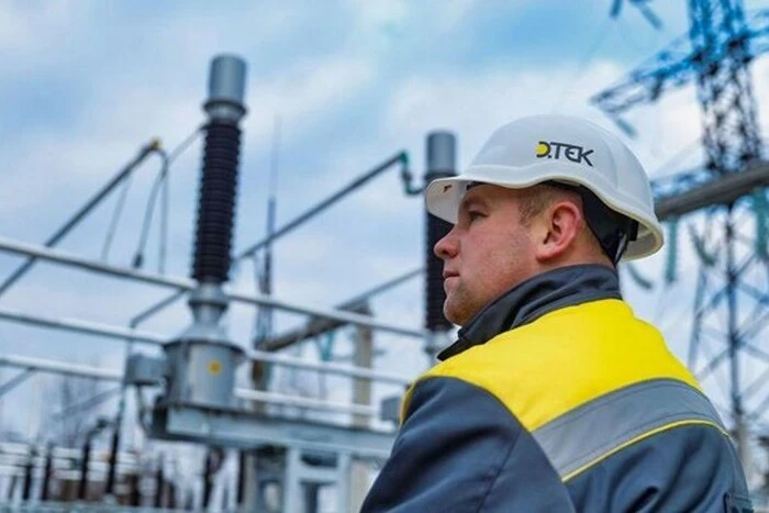 W ciągu miesiąca DTEK przywrócił światło pół miliona gospodarstw domowych po atakach wroga