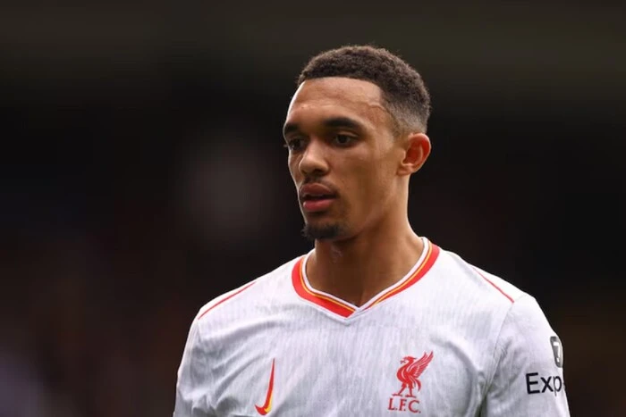 Transfer of Liverpool's leader to Real