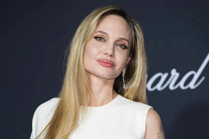 Під час промови в Каннах Анджеліна Джолі згадала українську письменницю