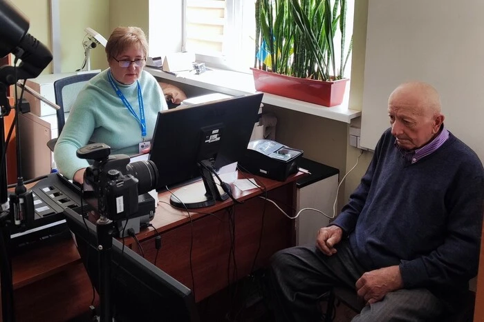 Mit 72 Jahren – der erste Pass. In der Oblast Ternopil hat ein Rentner sein sowjetisches Dokument ersetzt