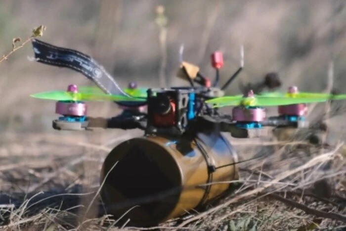 Ein Mann starb durch die Detonation einer Drohne in der Region Cherson