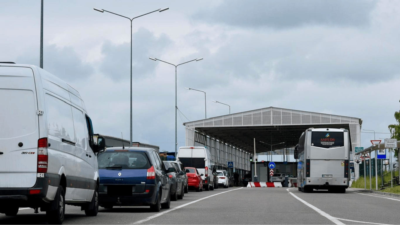 Kolejki na granicy Ukrainy – na którym punkcie kontrolnym są kilometrowe zatory samochodowe