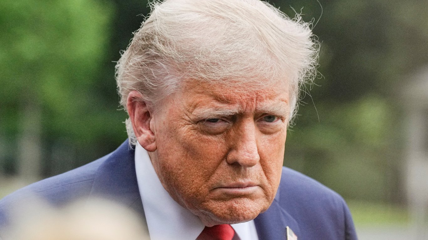 Трамп пояснив, чому він відновив поставки зброї в Україну