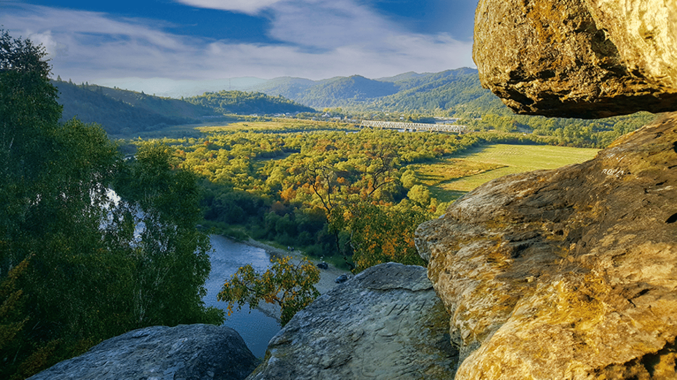 Incredible location by the river just 1.5 hours drive from Lviv