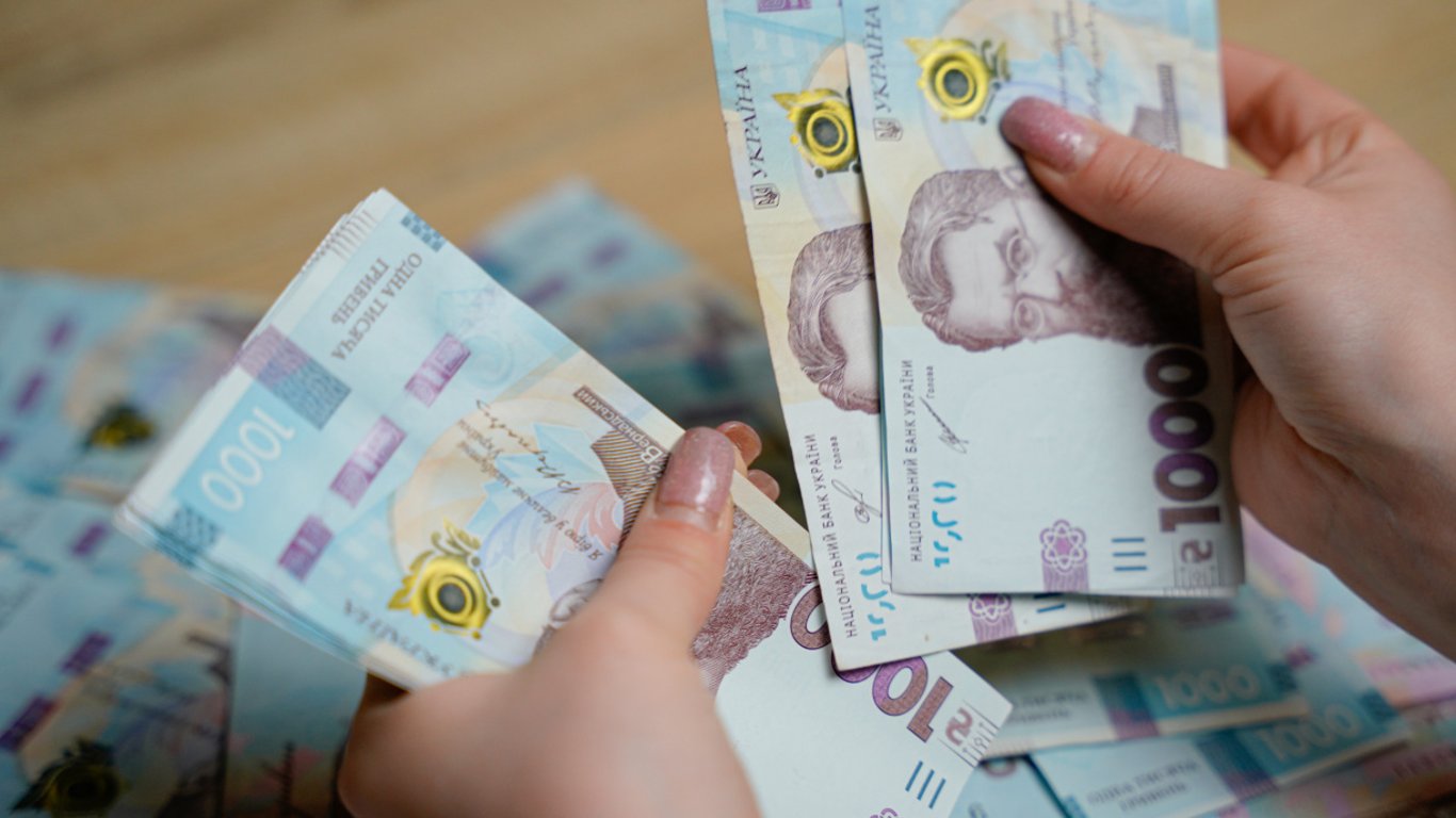 Новая социальная помощь — какую сумму может получить одна семья