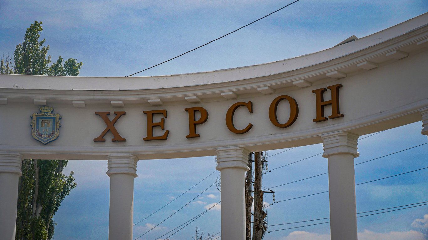 Життя під обстрілами — як зараз живе Херсон