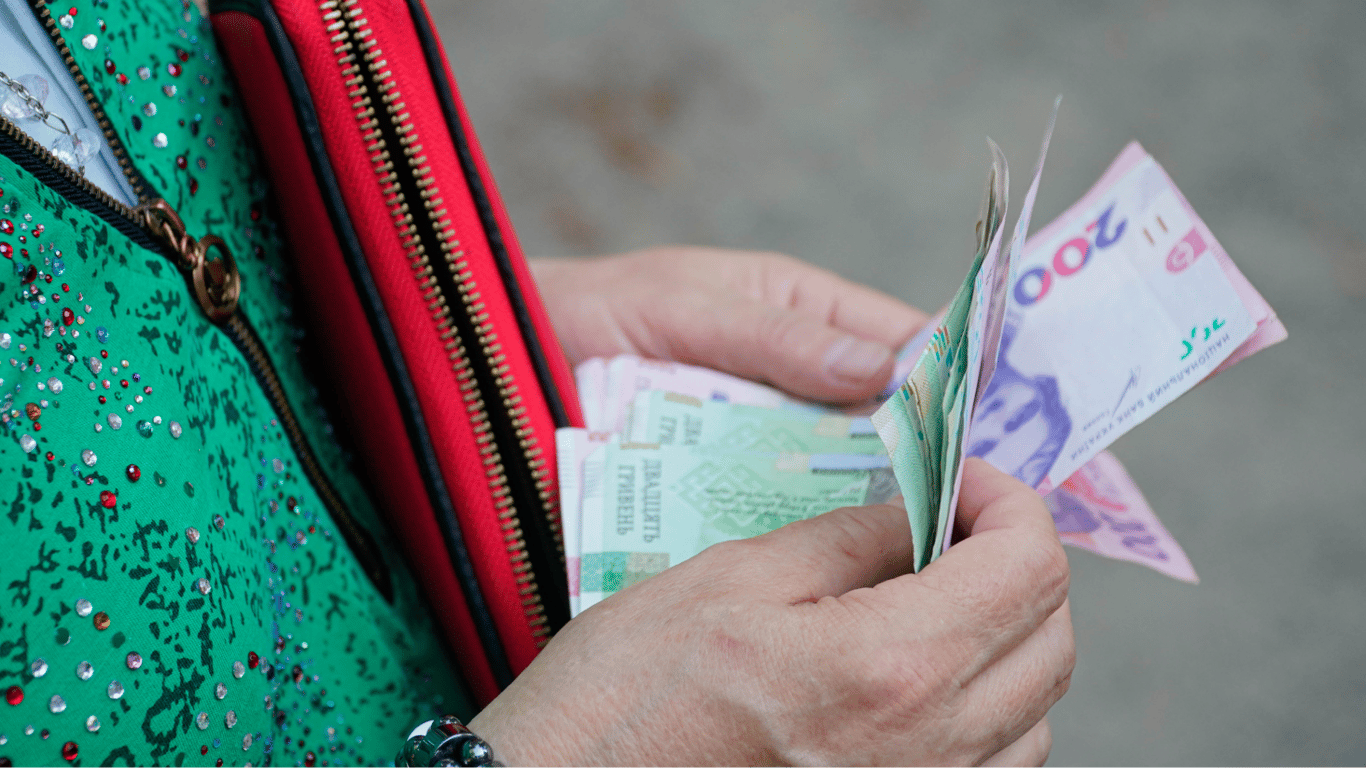 Выплаченную пенсию придется вернуть — кого касается