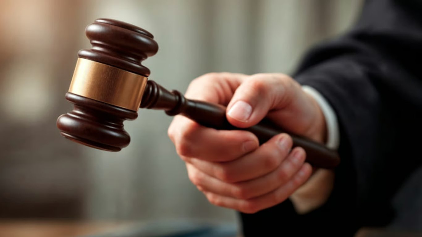 На Хмельниччині чоловік злив дані про роботу ТЦК — яке покарання