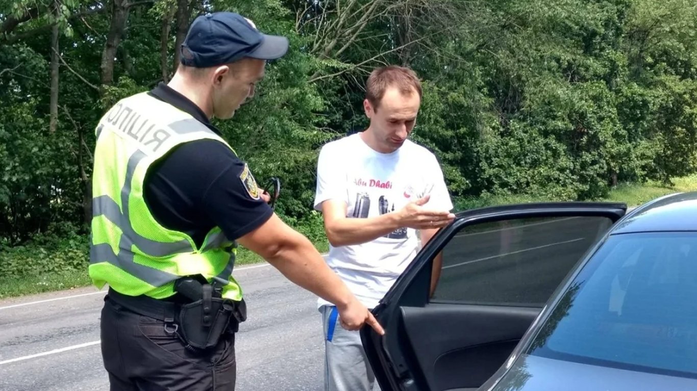 Patrolujący pomógł mężczyźnie uniknąć TCK - jak ukarał go sąd