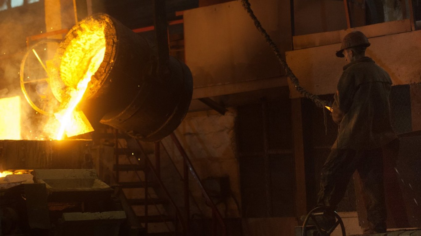 Arbeit als Metallurge - wen die Werke suchen und welche Zahlungen angeboten werden