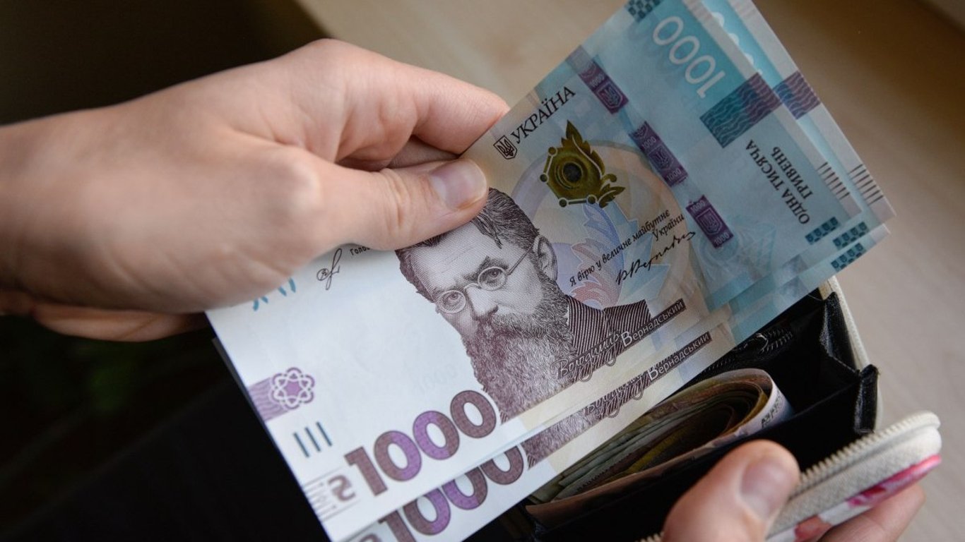 Зарплата і фіндопомога — що треба знати про виплати поліцейським