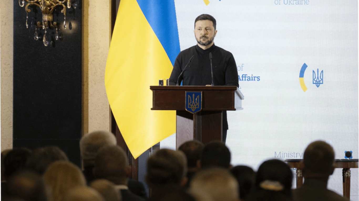 Зеленський назвав пріоритети для дипломатії — зустріч з послами