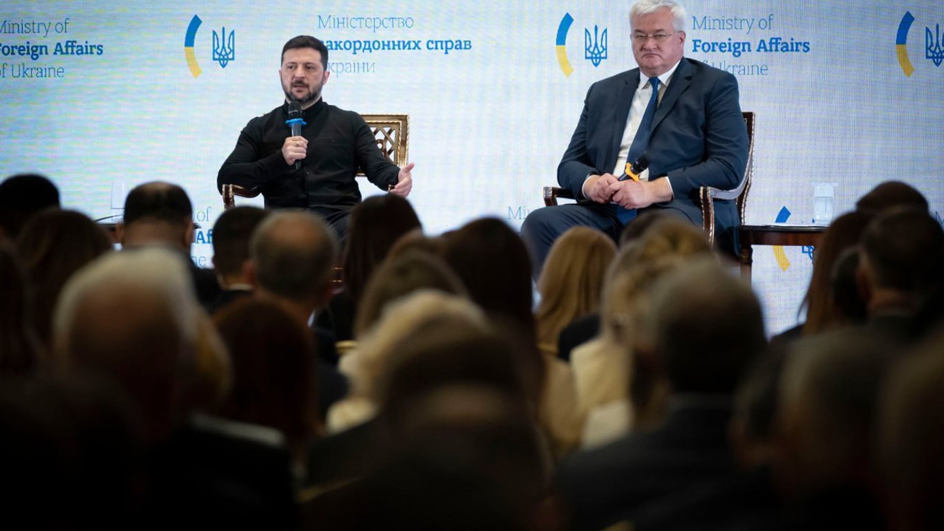 Financing the Armed Forces of Ukraine - Zelensky announced a new phase of NATO assistance