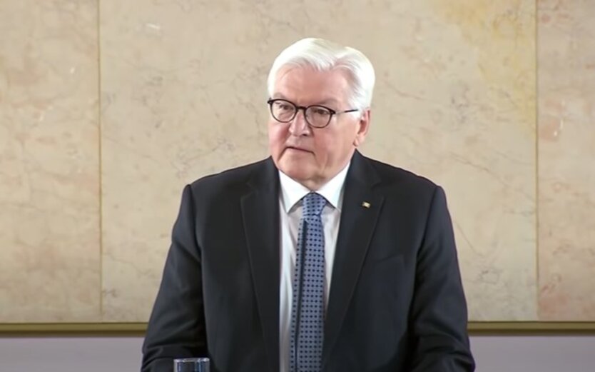 Президент Германии говорит на пресс-конференции