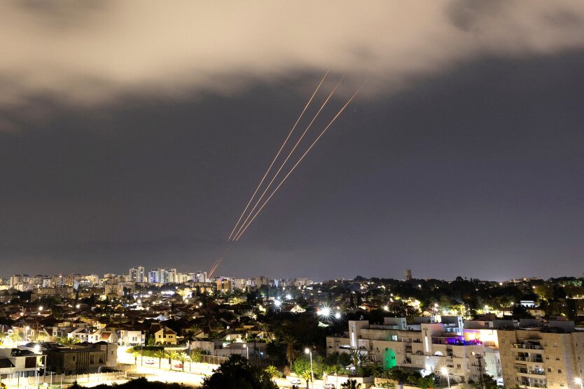 Iran wystrzelił ponad 100 dronów w Izrael w odpowiedzi na masowy atak